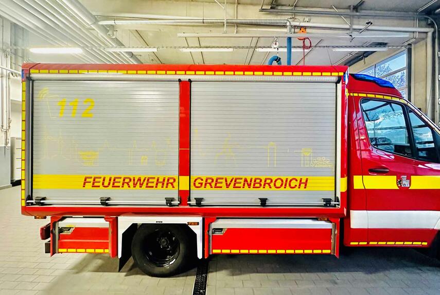 Neues Kleineinsatzfahrzeug stärkt Einsatzfähigkeit der Feuerwehr Grevenbroich