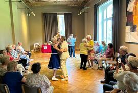 Tanz-Café im Museum