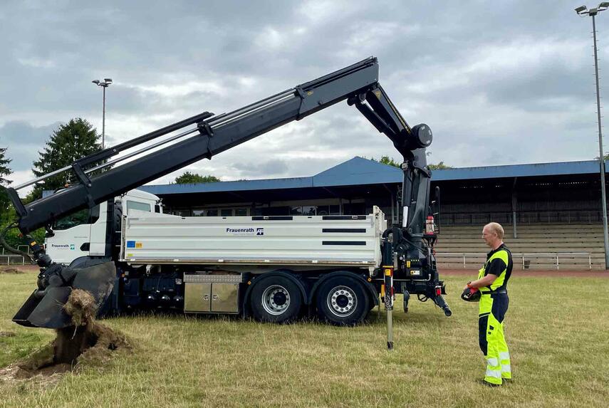 Schlossstadion: Baugrundvorbereitungen für Sanierung starten