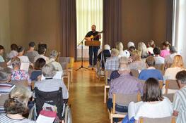 Volksliedersingen in der Villa Erckens
