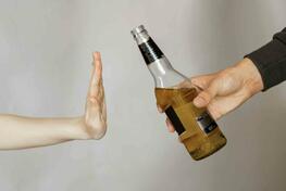 Jugendschutz gilt auch im Karneval: Kreis warnt vor Alkoholmissbrauch an tollen Tagen