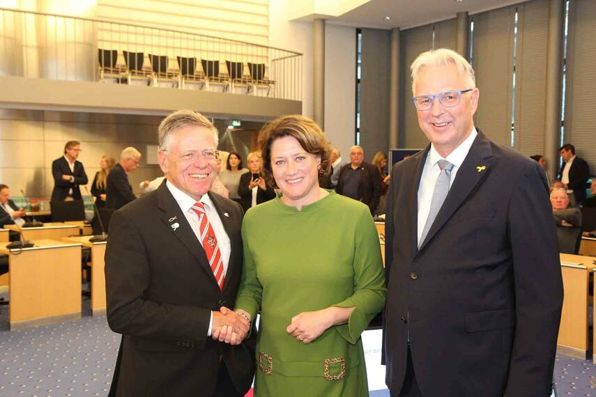 Katharina Reinhold zur Landrätin des Rhein-Kreises Neuss gewählt